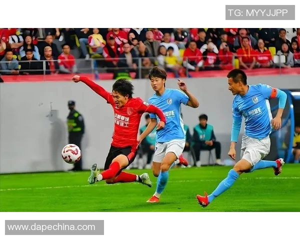 成都足球队在联合会杯积分榜上以97分稳居第一位置